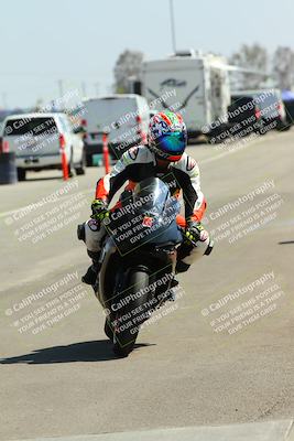 media/Sep-20-2025-TrackDaz (Sat) [[27f0cde673]]/Around the Pits/